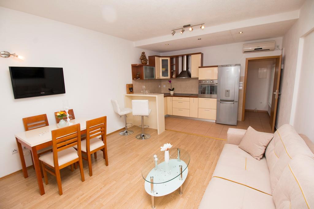 Antonio Apartment *
